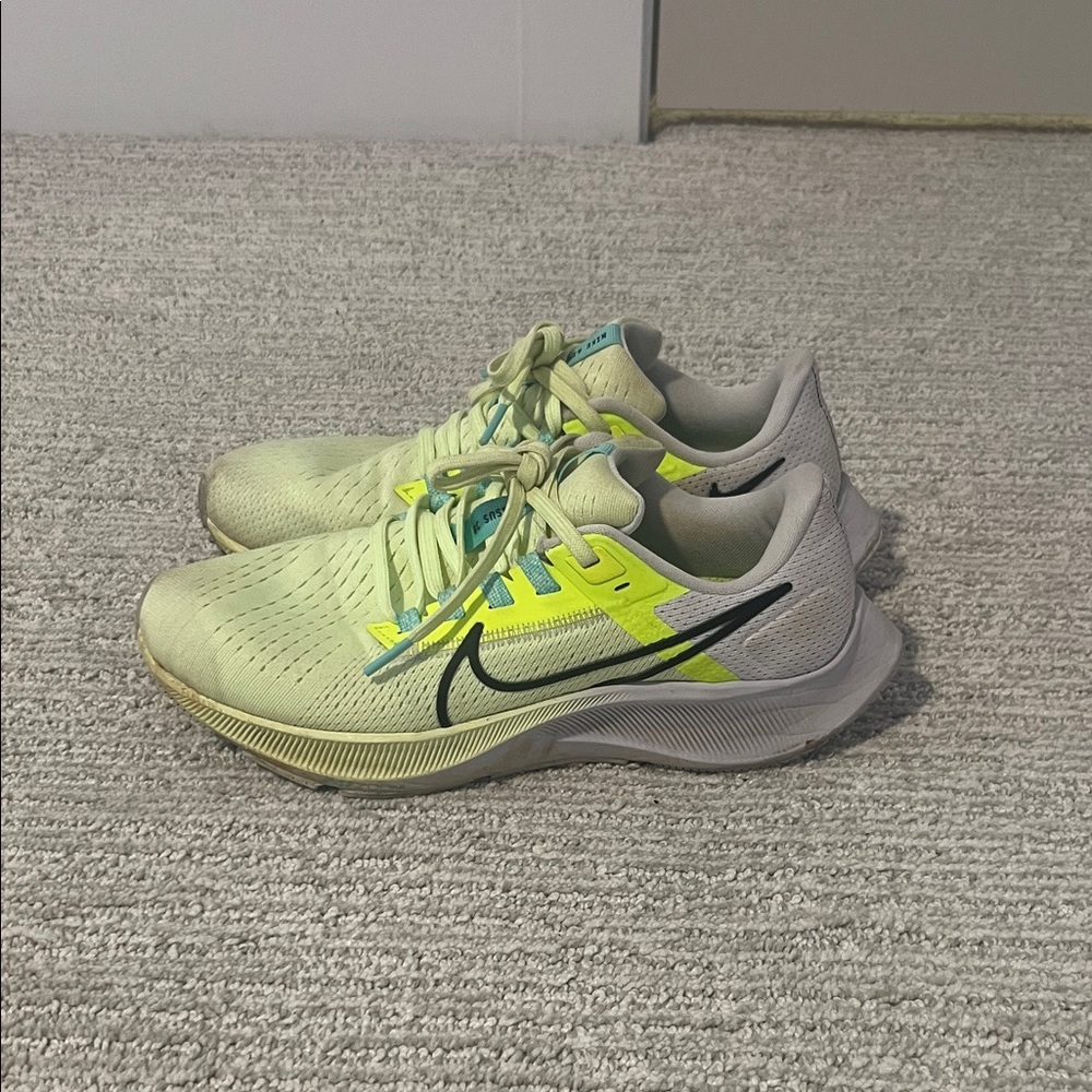 Nike Women’s Neon Green Pegasus 38
